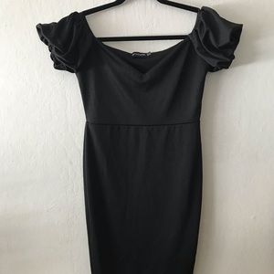Beautiful Black Dress by Pretty Little Thing